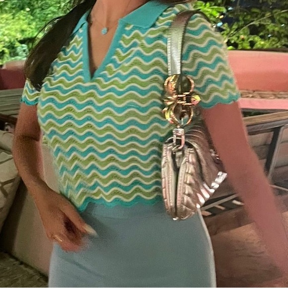 classy cropped top - Picture 5 of 5